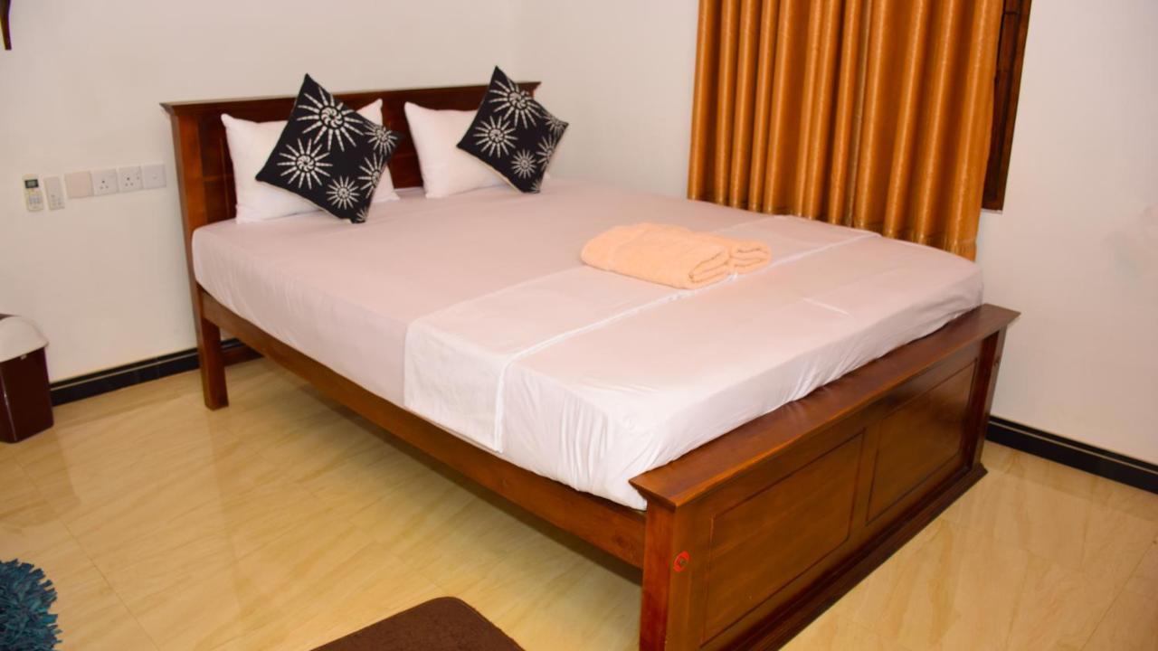 Vihangi Guesthouse Dambulla Exteriör bild